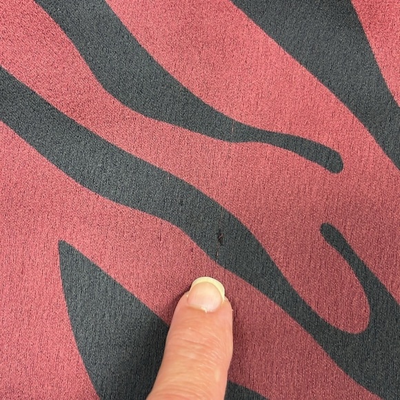 Zara Women’s Midi Animal Print Satin High Back Slit Skirt Black/Burgundy Size XS - Picture 10 of 10